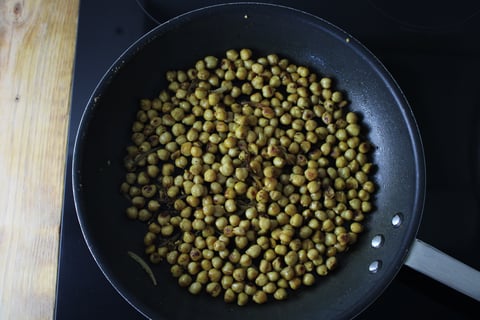 Masala Spiced Chickpeas & Halloumi - Step #2 Cook the chickpeas