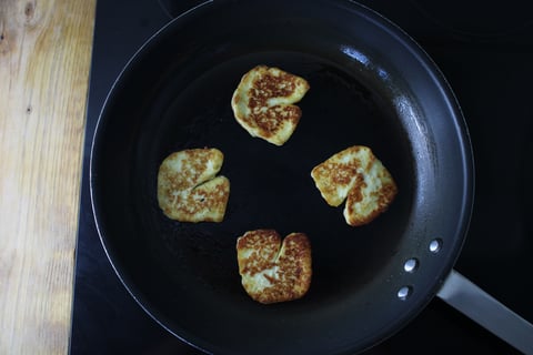 Masala Spiced Chickpeas & Halloumi - Step #4 Cook the halloumi