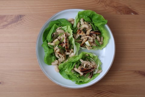 Chicken & White Bean Lettuce Cups - Step #6 Dresser les plats
