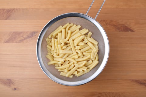 Fast Pancetta Mac ’n’ Cheese - Step #1 Boil the pasta