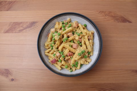 Fast Pancetta Mac ’n’ Cheese - Step #4 Plate your dish