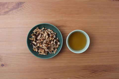 Speedy Sweet & Sour Ground Pork Noodle Stir-Fry - Step #1 Rehydrate the mushrooms