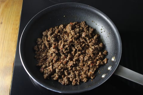 Muhammara-Inspired Ground Lamb Mezze - Step #2 Cuire l’agneau