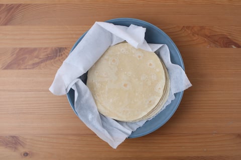 Impossible™ Beef Barbacoa Tacos - Step #5 Chauffer les tortillas