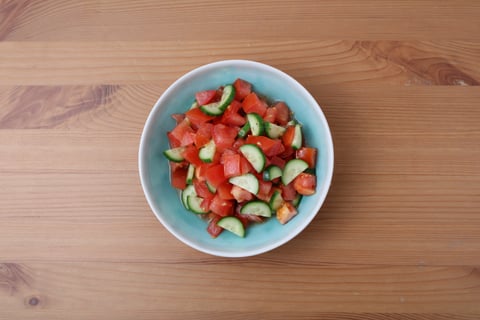 Za’atar Beef Hummus Plates - Step #2 Faire la salade