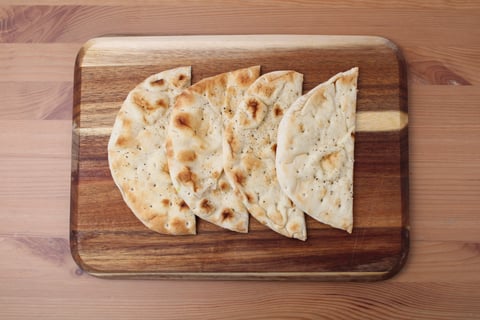 Za’atar Beef Hummus Plates - Step #3 Chauffer les pitas