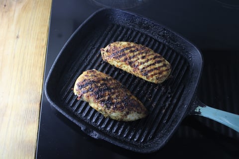 BBQ Chicken Breasts - Step #4 Griller le poulet