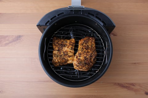 Savoury Browned Salmon - Step #2 Frire le saumon