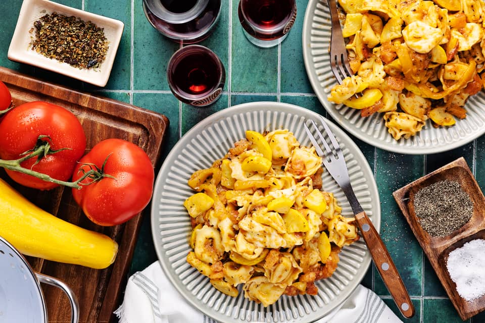 Cheese on cheese tortellini - Extra large standard