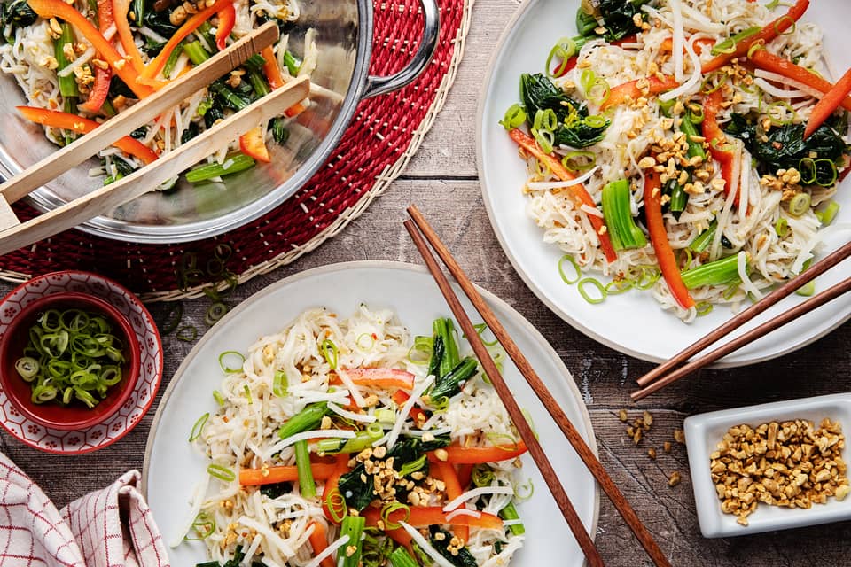 Vegetarian larb noodle bowls - Extra large standard