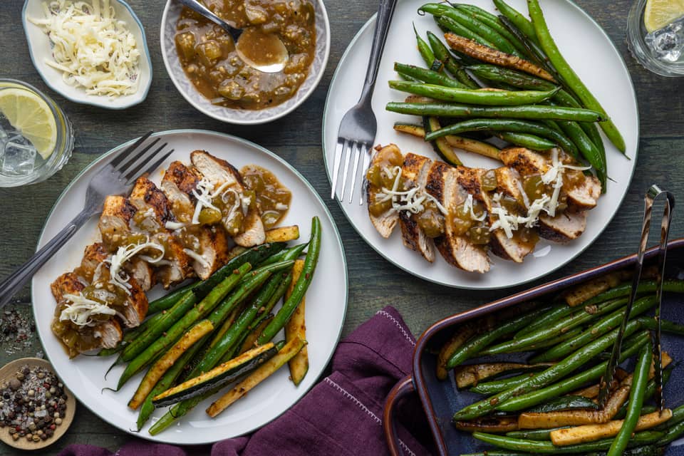 Keto seared chicken breasts tomatillo pan sauce - Extra large standard