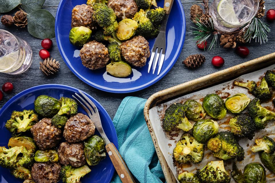 Saucy beef meatball traybake - Extra large standard