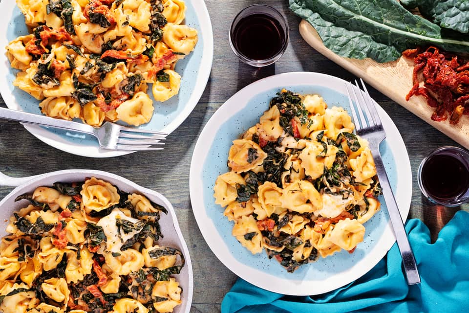 Creamy sun dried tomato tortellini - Extra large standard