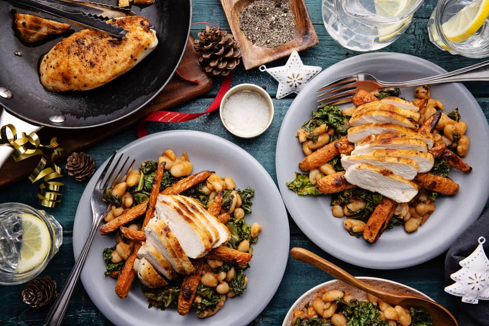 Country style chicken breastsover buttery white beans - Extra large standard
