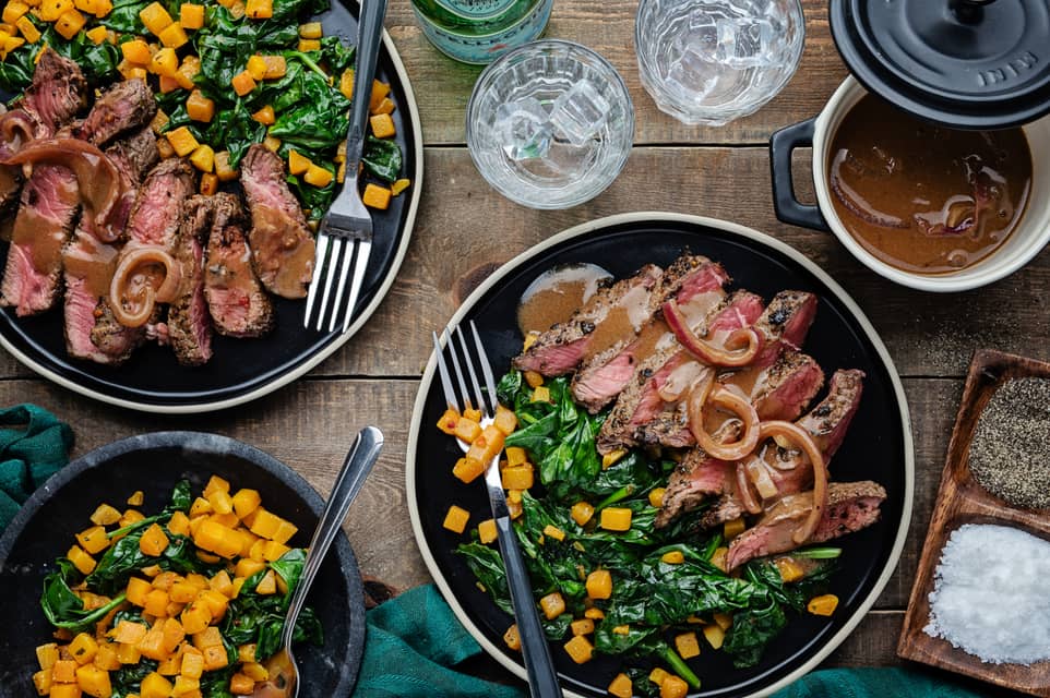 Pan seared steakswith balsamic onion sauce - Extra large standard