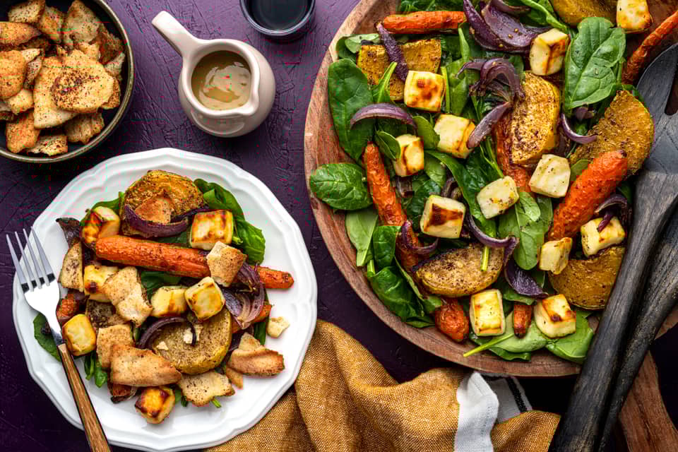 Tray baked halloumi beet salad - Extra large standard