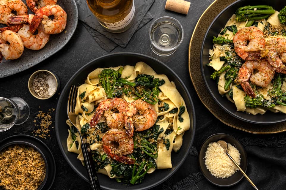 Garlic tiger shrimpover fresh pappardelle - Extra large standard