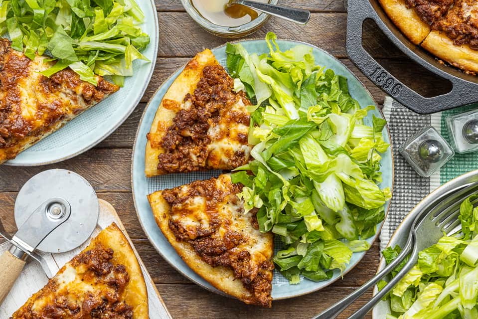 Chicago style deep dish impossible beef pizza - Extra large standard
