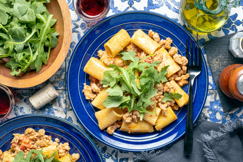 Quick Roasted Pepper & Sausage Pasta