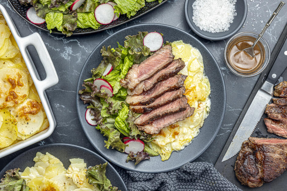 Steak de contre-filet de bœuf nourri à l'herbe