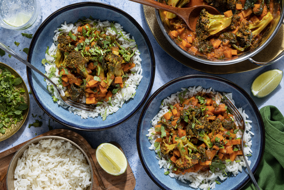 Veggie-Loaded Tomato Curry