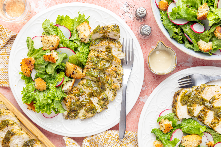 Poitrines de poulet avec beurre au pesto