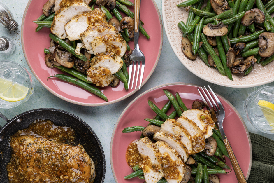 Paleo: French-Style Mustard Chicken Breasts