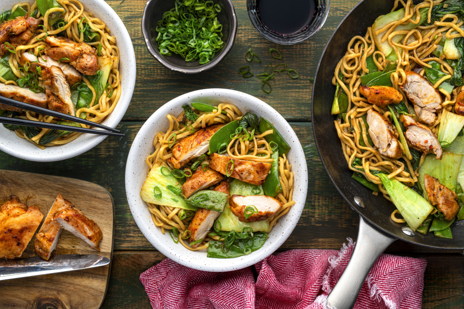Cantonese-Style Chicken Chow Mein