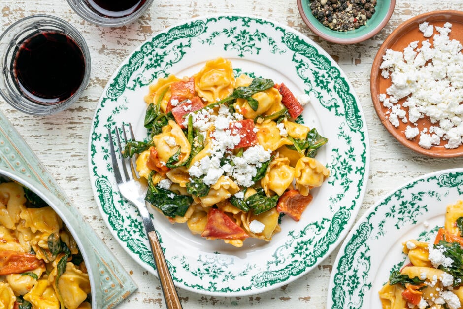 Creamy Roasted Pepper Tortellini