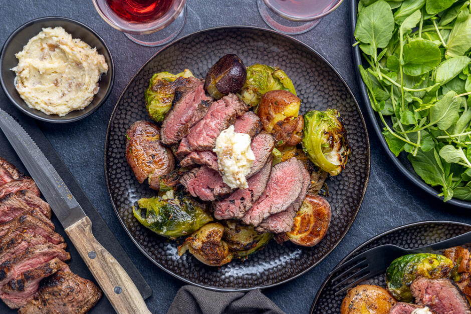 Filet de bœuf nourri à l'herbe au beurre à l'ail