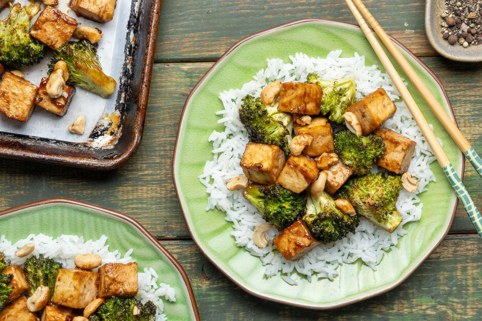 Sticky Cashew Tofu Sheet Pan