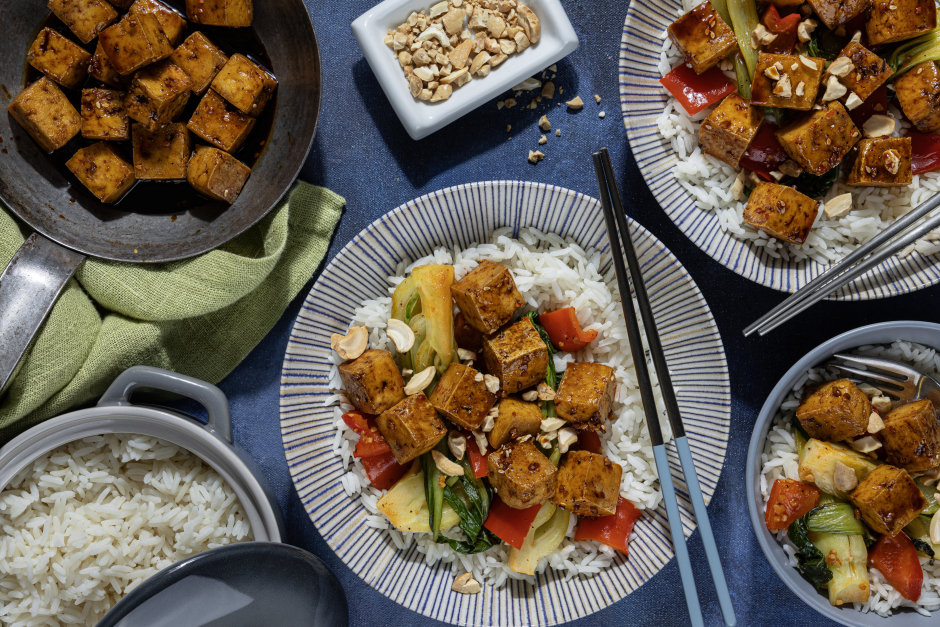 Bols de riz au tofu à l’asiatique
