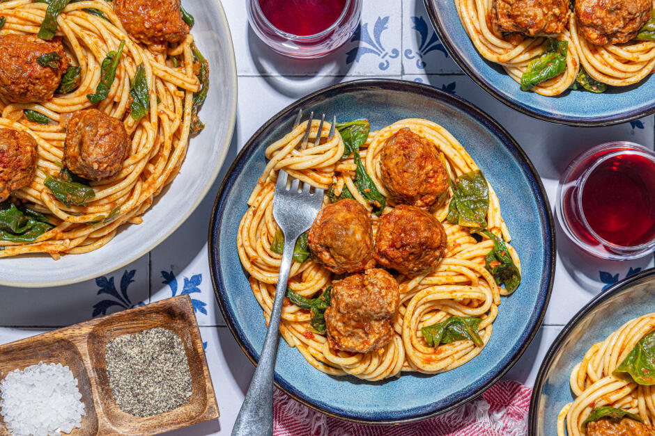 Spaghettis aux boulettes de chair à saucisse deux cuillères