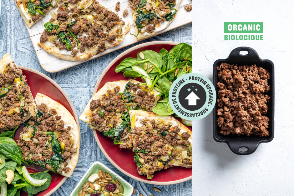Surclassement de protéine | Pains plats garnis de bœuf haché BIO aux épices à steak, poireaux et labneh