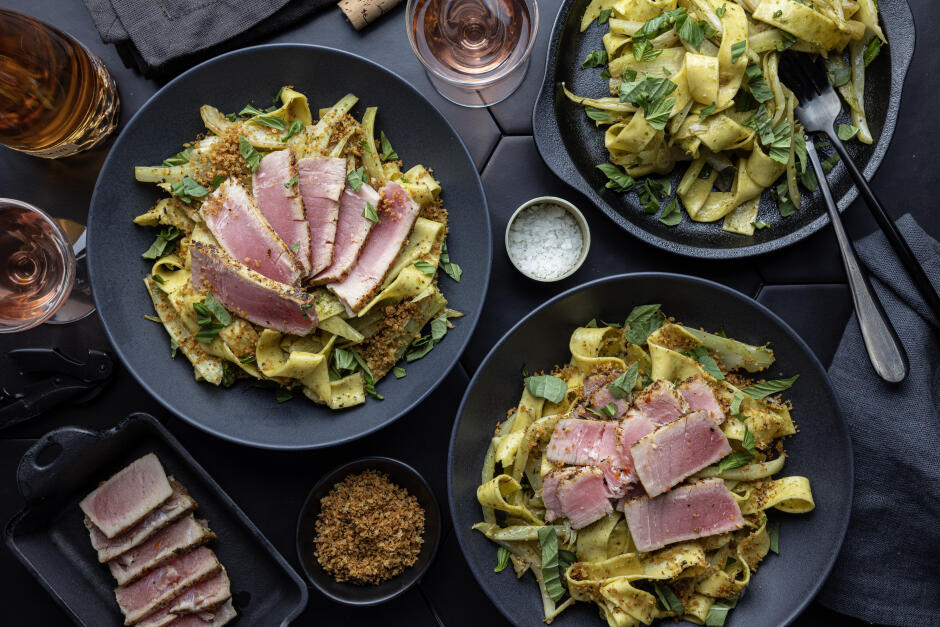 Thon poêlé sur tagliatelles au pesto