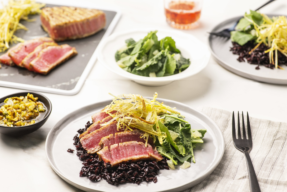 L’Artisan: Seared Tuna & Pistachio-Lemon Vinaigrette