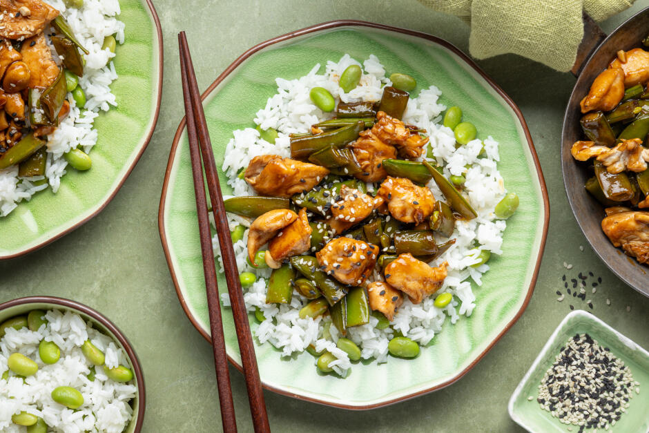 Saucy Cashew Chicken