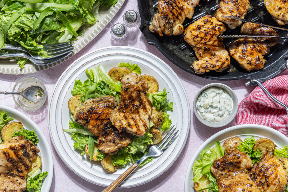 Cuisses de poulet aux épices à steak sur le barbecue