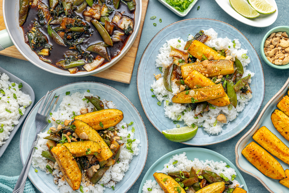 Sweet Soy, Veggie & Cashew Stir-Fry