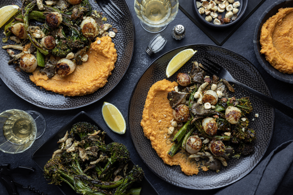 L’Artisan: Seared Scallops with Lemon Butter & Hazelnuts