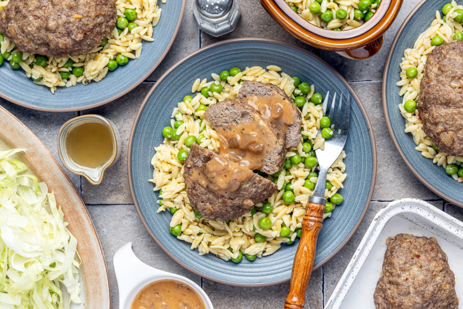 Pains de viande au bœuf et aux oignons sucrés