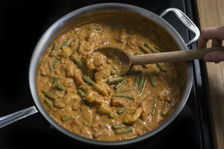 Shrimp & Cashew Korma with Green Beans & Basmati Rice