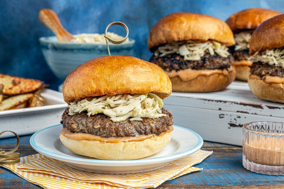 Apple-BBQ Beef Burgers