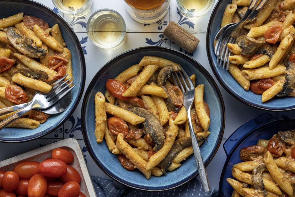 One-Pot Fresh Penne with Tomato Pesto Mascarpone