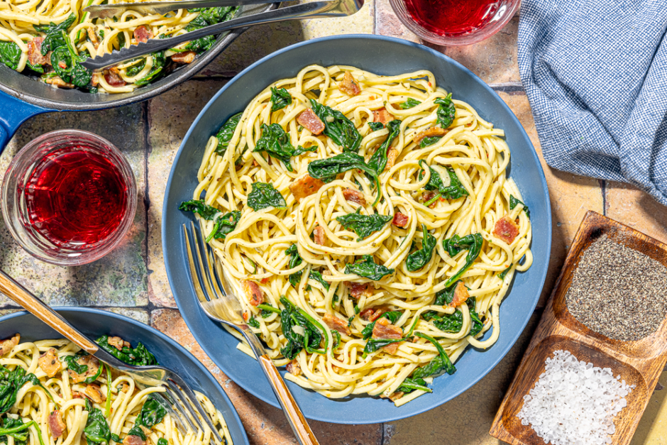 Spaghettis frais alla carbonara avec bacon fumé