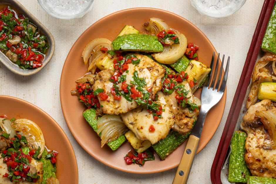 Poulet péruvien à la lime sur une plaque