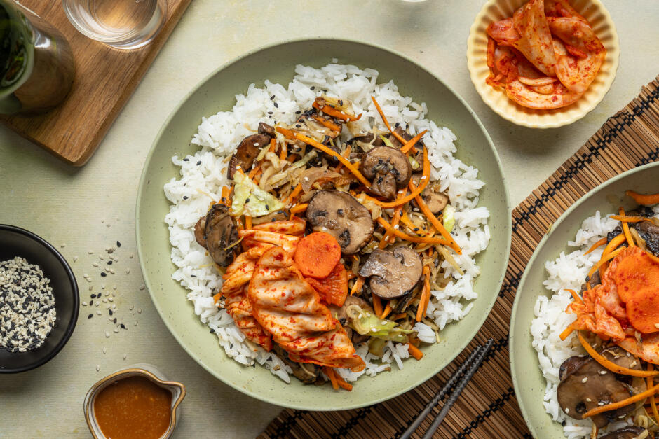 Quick Veggie-Packed Bibimbap