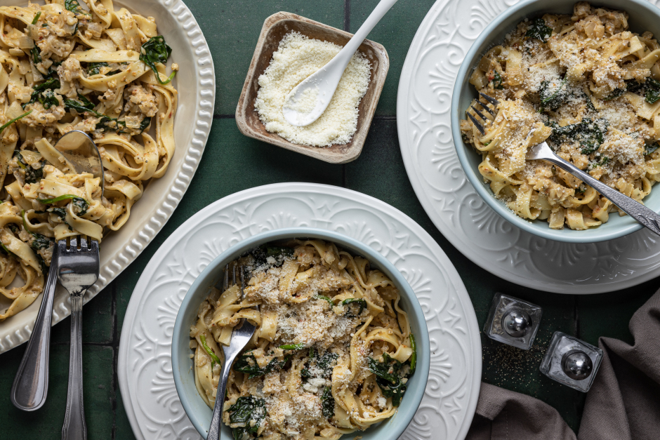Fast Fresh Fettuccine & Creamy Sun-Dried Tomato Pesto