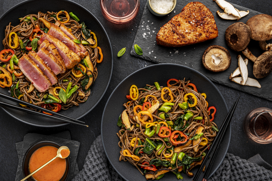L’Artisan: Seared Tuna & Warm Soba Noodle Salad