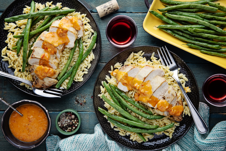 Cheesy Chicken & Creamy Roasted Pepper Sauce